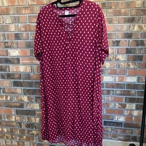 5/$20 Maroon shift dress